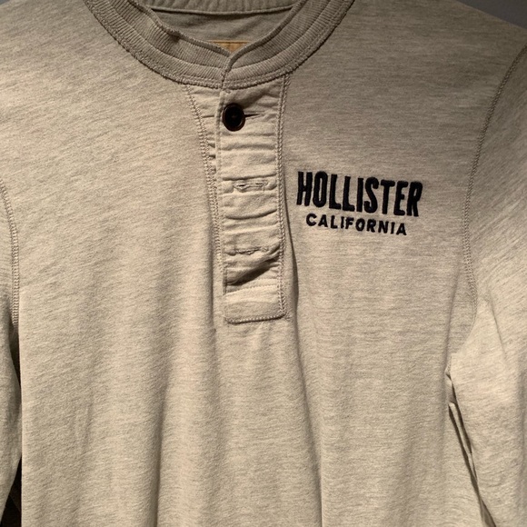 Hollister Long Sleeve Shirt - Picture 2 of 5